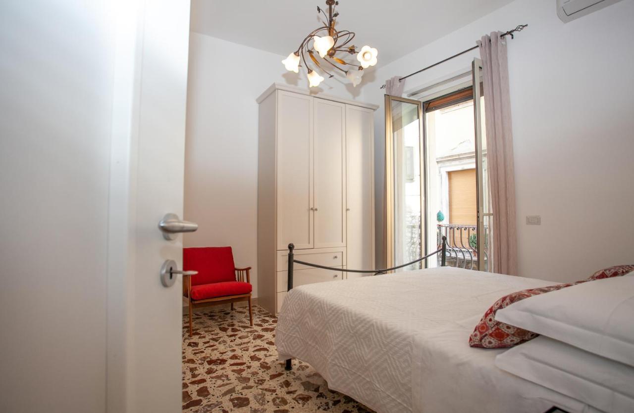 דירות טאורמינה Casa Rosa מראה חיצוני תמונה